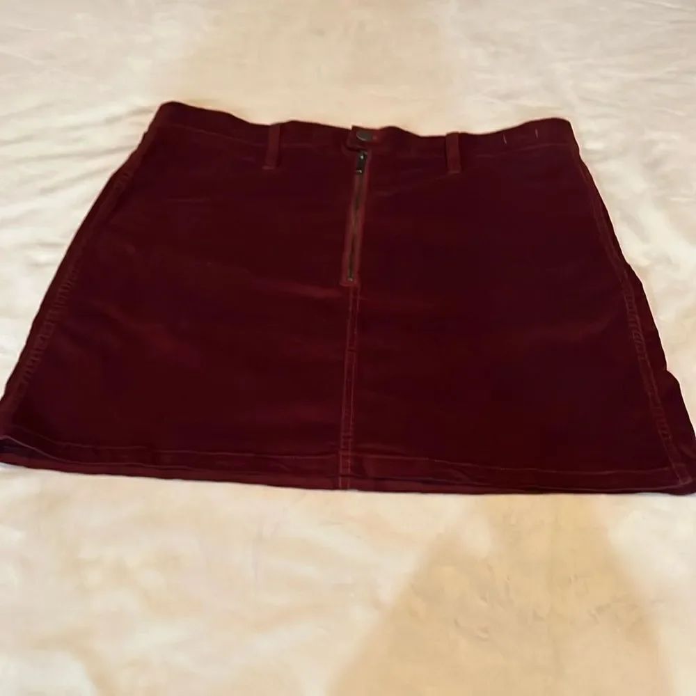 Madewell Red Burgundy Skirt Sz 30 Stretch Denim Straight Velvet Mini Zip Women’s